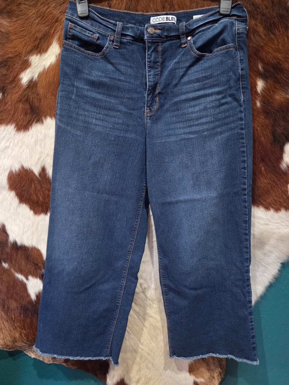 CODE BLEU Women's Dark Blue Wide Leg Crop Jeans